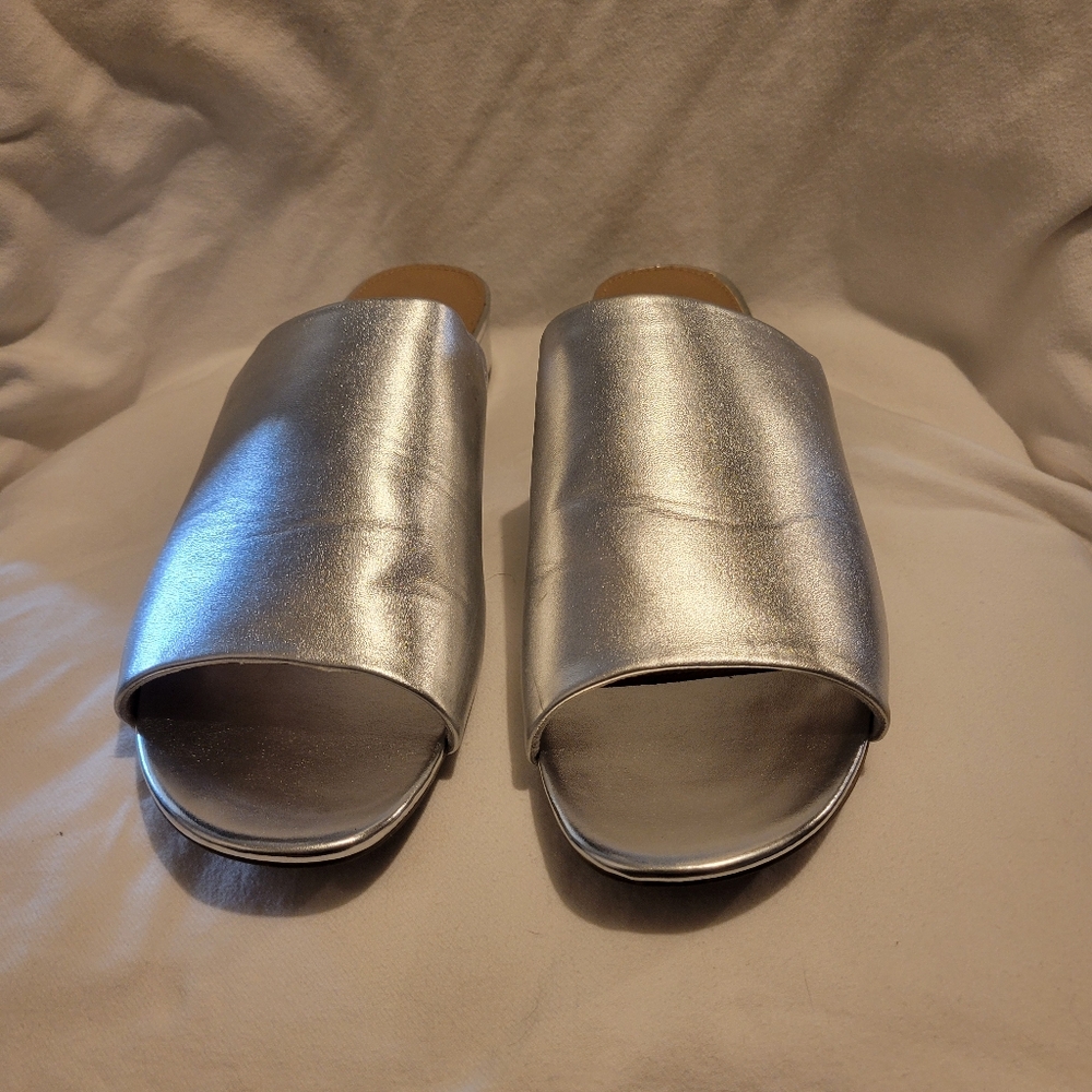 Christian Siriano slides, sz 13, silver